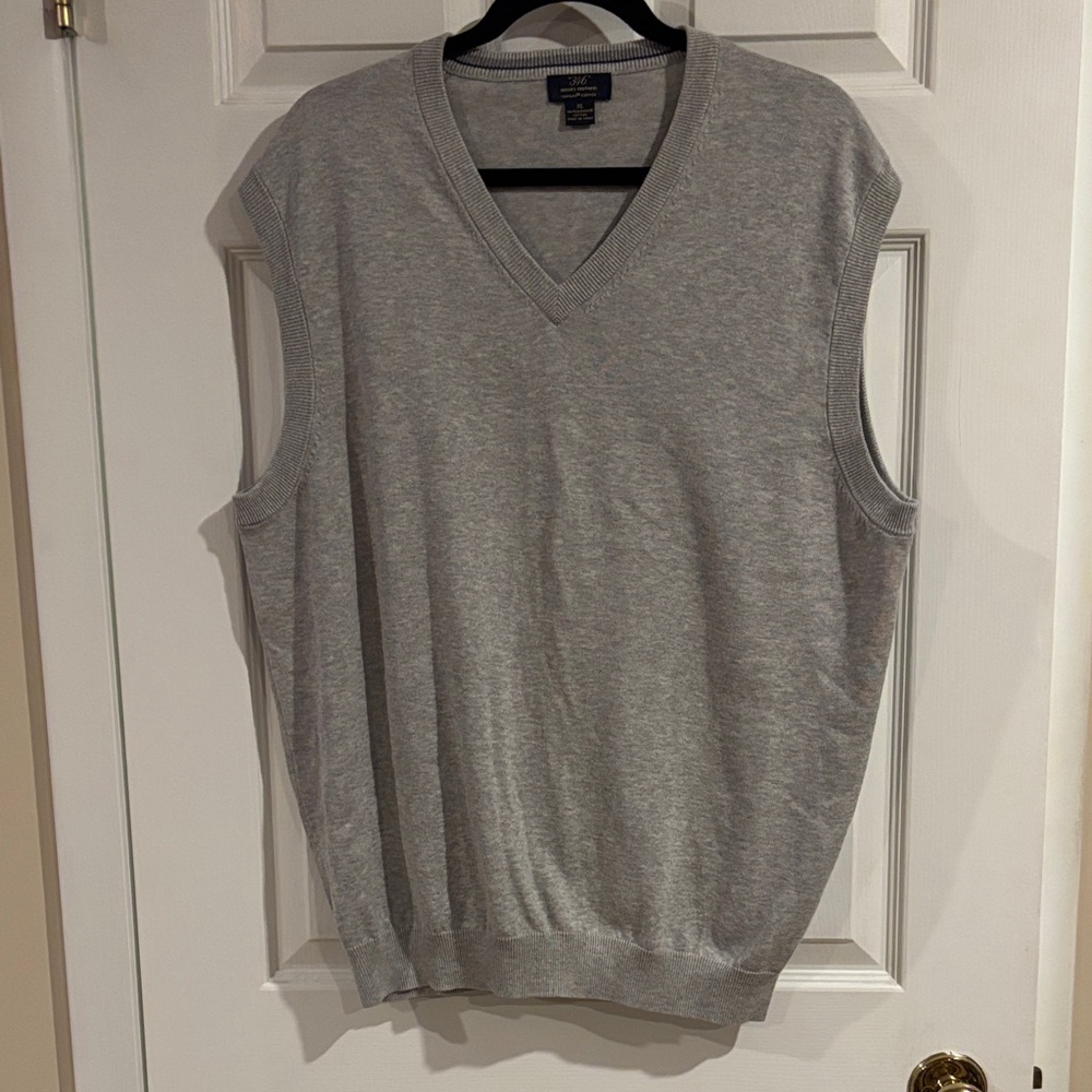 Brooks Brothers Men's Heather Gray Sweater‎ Vest size XL